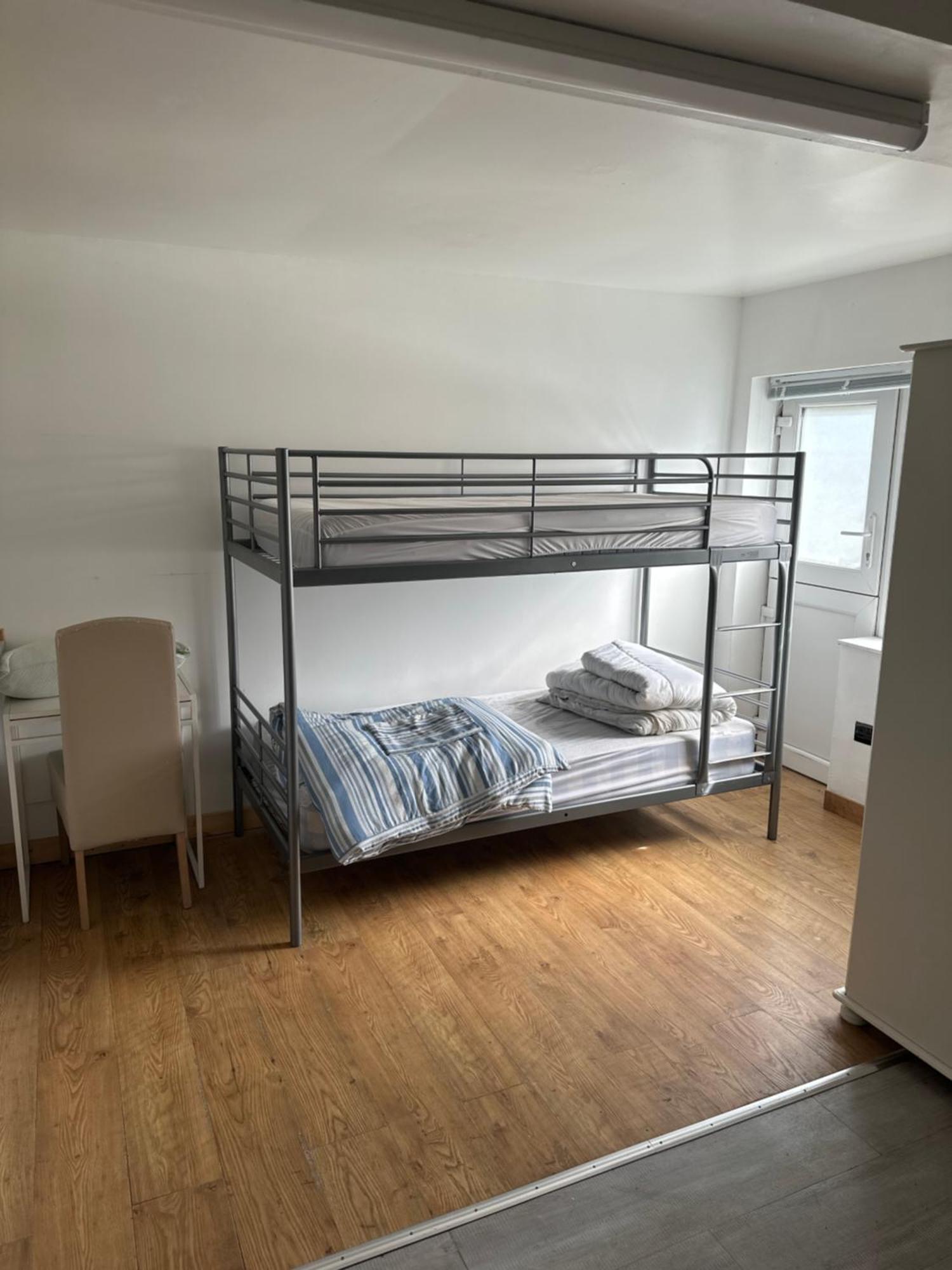 מלון Warmley Barrs Court Beds מראה חיצוני תמונה